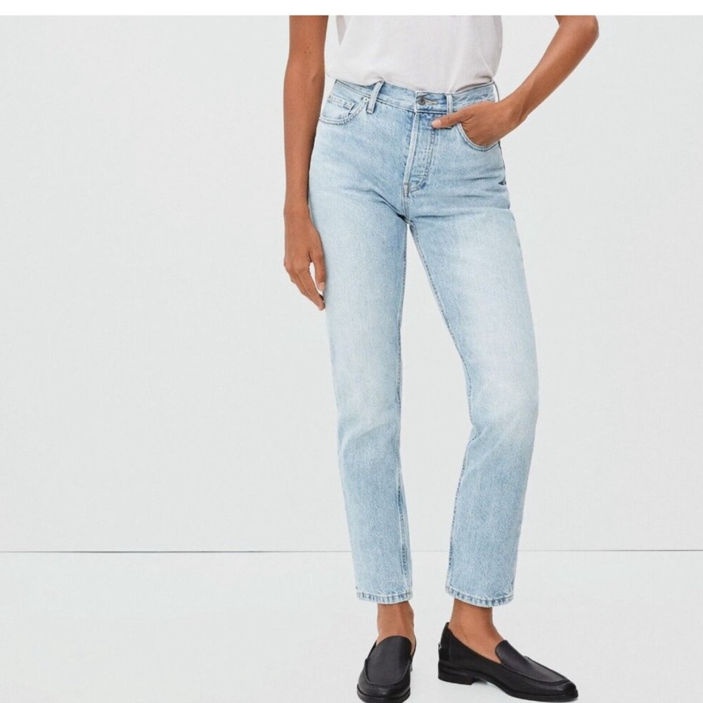 Everlane The 90s Cheeky Jean Light Wash